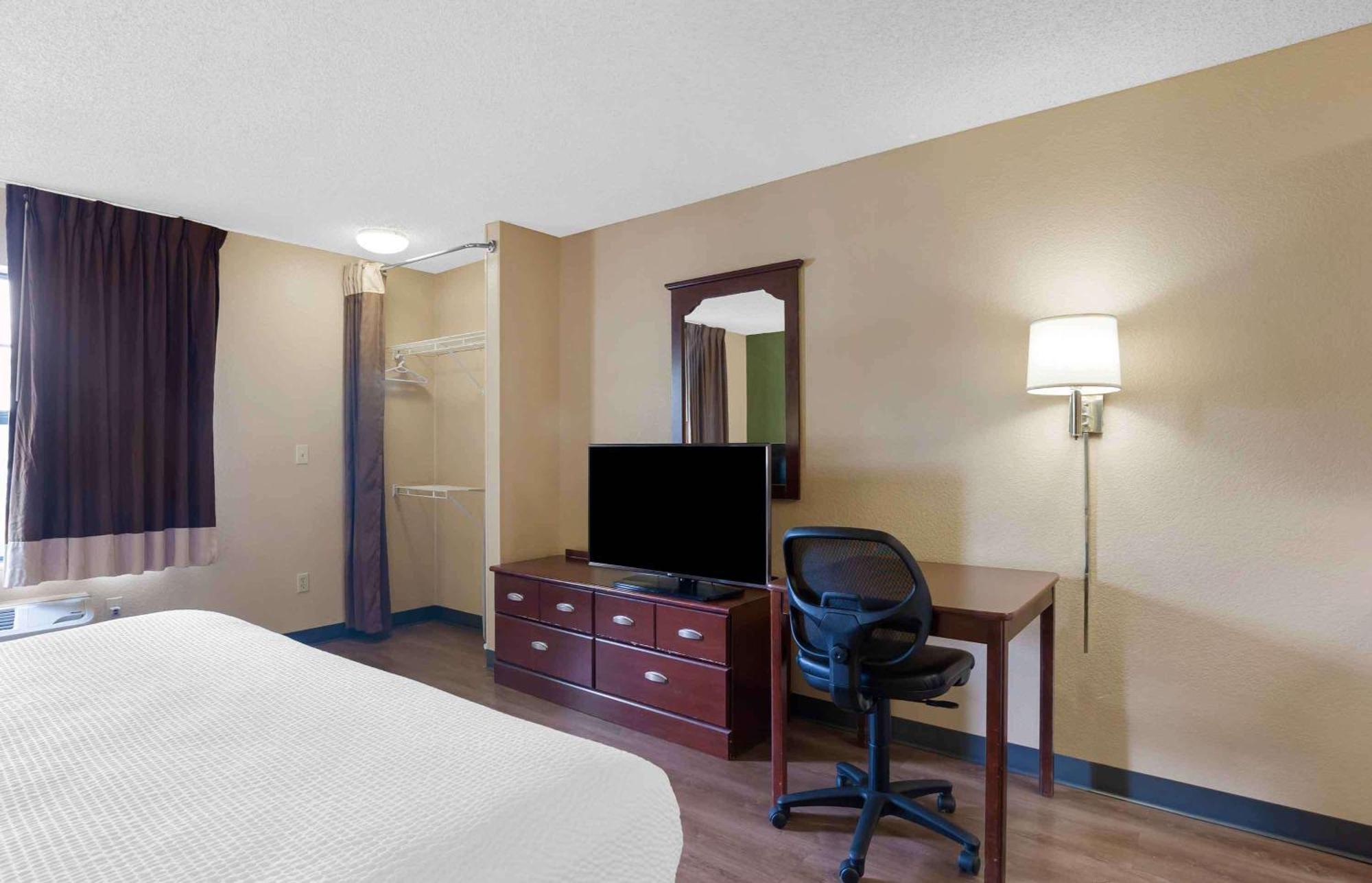 Extended Stay America Suites - Houston - Galleria - Uptown Экстерьер фото