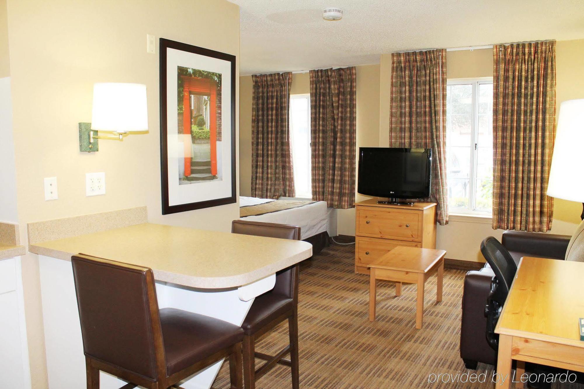 Extended Stay America Suites - Houston - Galleria - Uptown Экстерьер фото